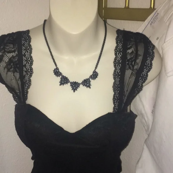 Spirit Halloween Black Lace Corset Top - Picture 6 of 10